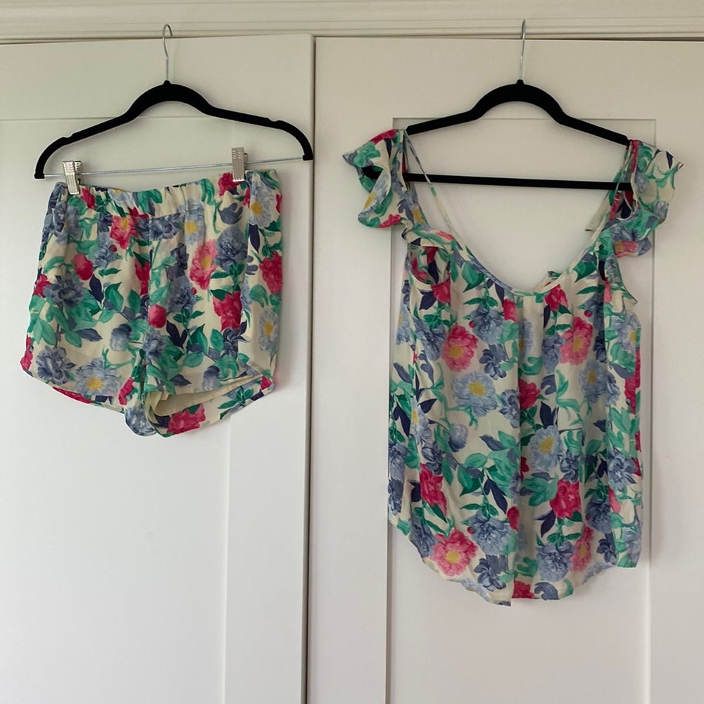 Joie tank and short set. Fun for summer or vacation!
